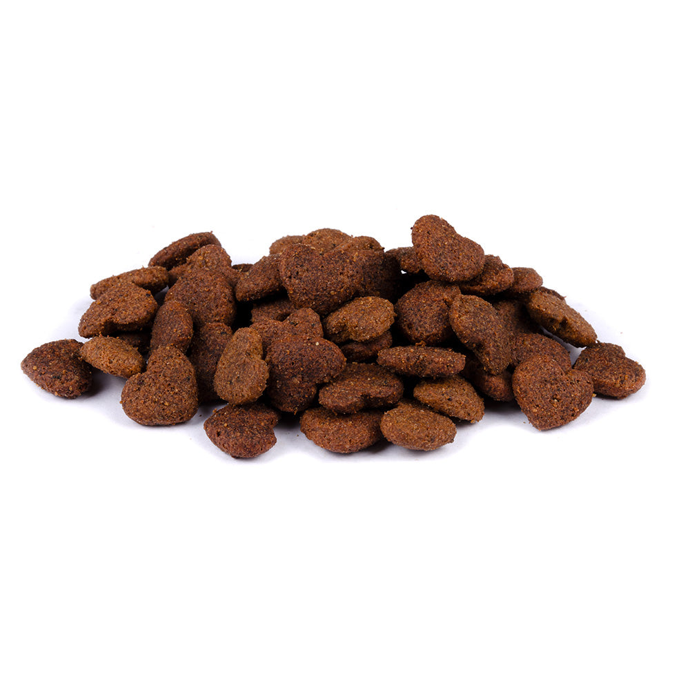 Bild von mehreren Snacks des Produktes: Brit Care Cat Premium Crunchy Snack für Katzen Chicken - Huhn mit Sanddorn und Blaubeeren