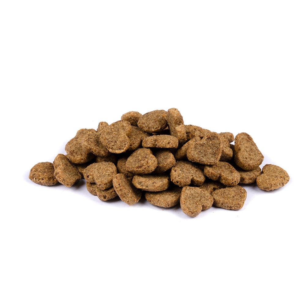 Bild von mehreren Snacks des Produktes: Brit Care Cat Premium Crunchy Snack für Katzen Insect - Insekt mit Kokos und Hagebutte - Hypoallergen
