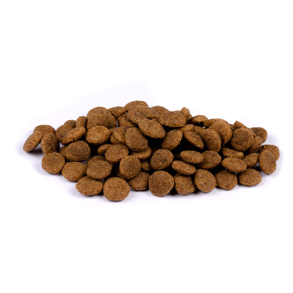 Bild von mehreren Kroketten des Produktes: Brit Care Cat Premium Trockenfutter Monoprotein für sterilisierte kastrierte Katzen Sterilized Sensitive - Fresh Rabbit Kaninchen