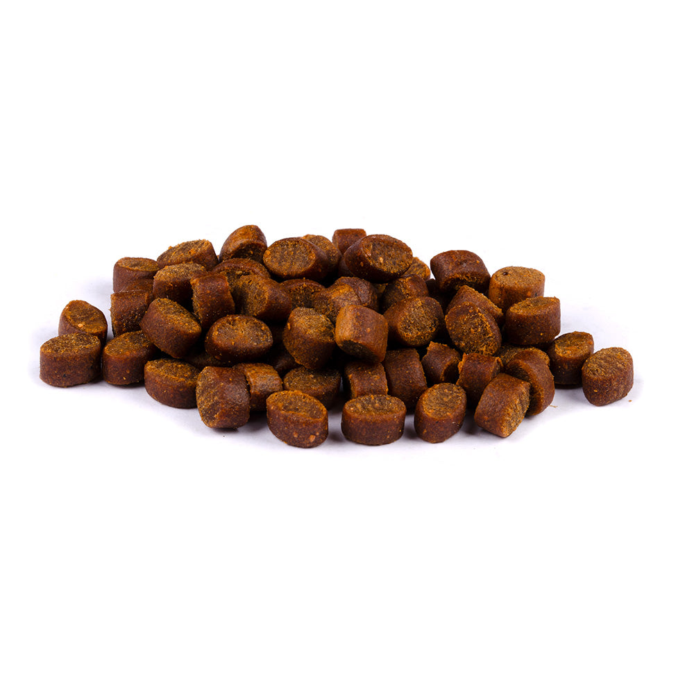 Bild von mehreren Snacks des Produktes: Brit Care Cat Premium Soft Snack für Katzen Shiny Hair Fellpflege - Lachs mit Sanddorn und Ringelblume