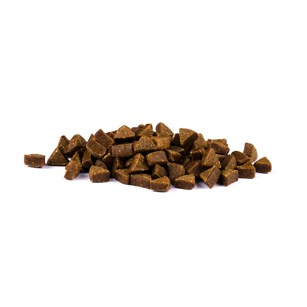 Bild von mehreren Snacks des Produktes: Brit Hund Premium Soft Functional Snack Antiparasitic Antiparasitär - Salmon Chamomile Lachs mit Kamille